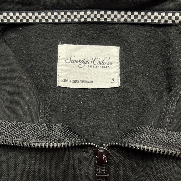 Sovereign Code Hoodie - Picture 10 of 11